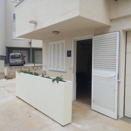 Studio apartman Kiara Bol Bagian luar foto