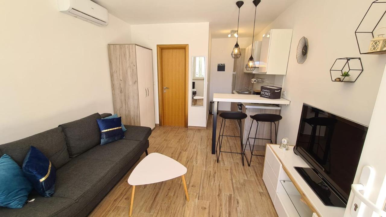 Studio apartman Kiara Bol Bagian luar foto