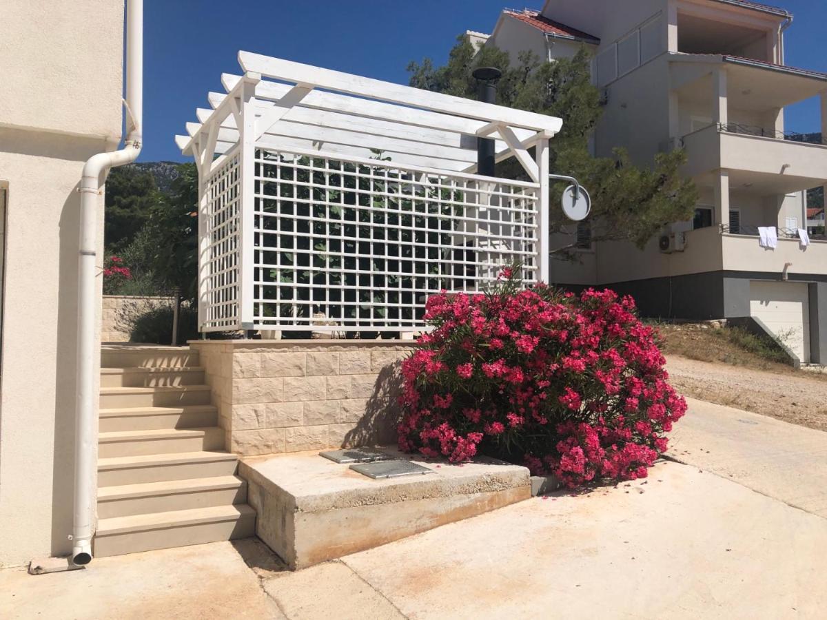 Studio apartman Kiara Bol Bagian luar foto