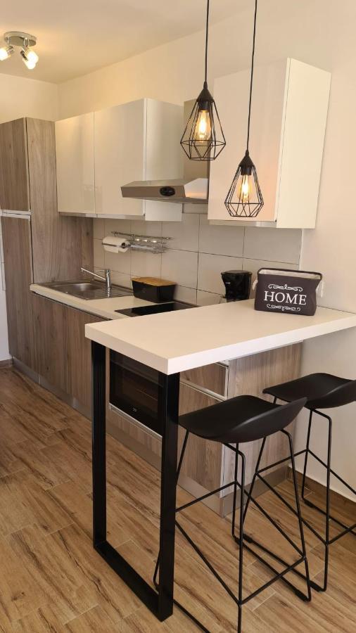 Studio apartman Kiara Bol Bagian luar foto