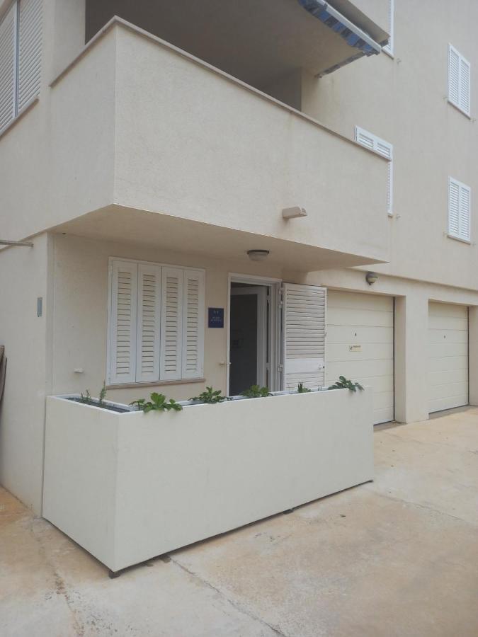 Studio apartman Kiara Bol Bagian luar foto