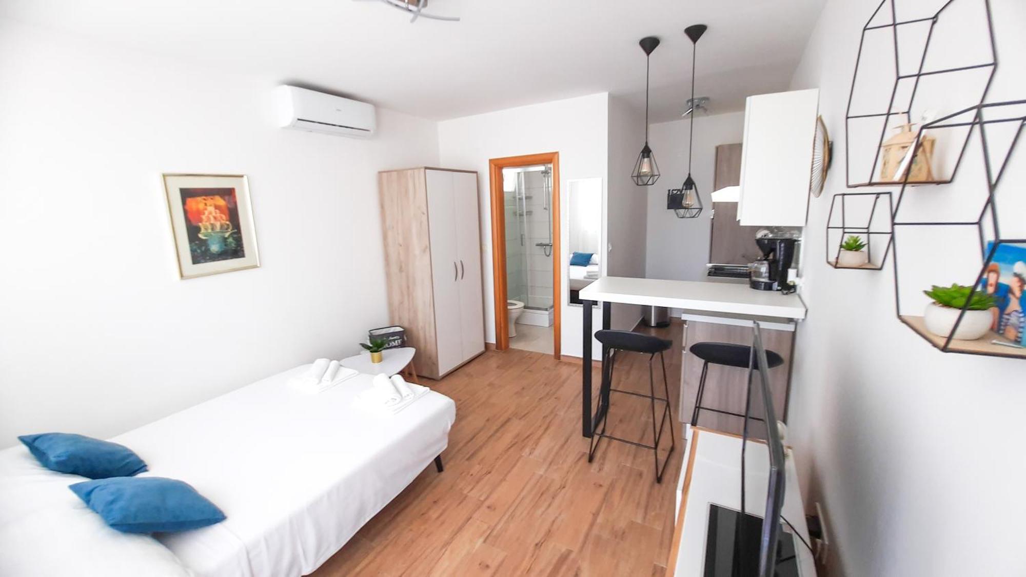 Studio apartman Kiara Bol Bagian luar foto